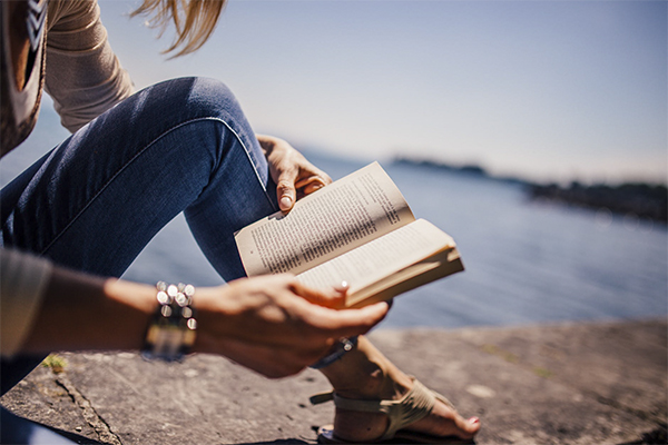 7 books to read on your all-inclusive holiday