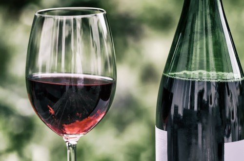 Enjoy all the Canarian flavor with the wines of Tenerife