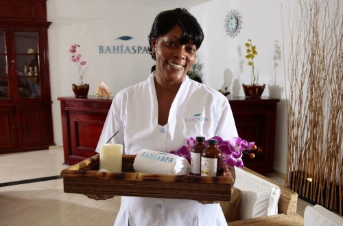 Hot stone massage with essential oils in Jamaica