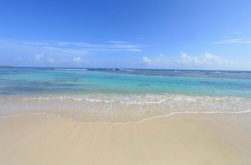 Why is Jamaica a movie set destination?